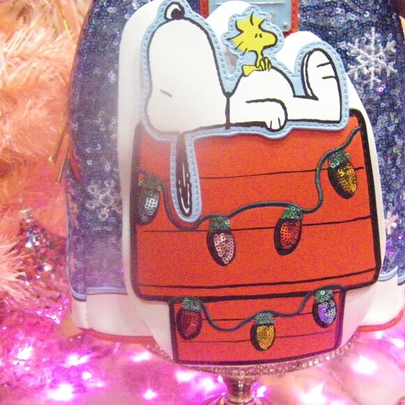 Loungefly Peanuts Holiday & Snow Sequins Mini Backpack Snoopy NWT main image 8